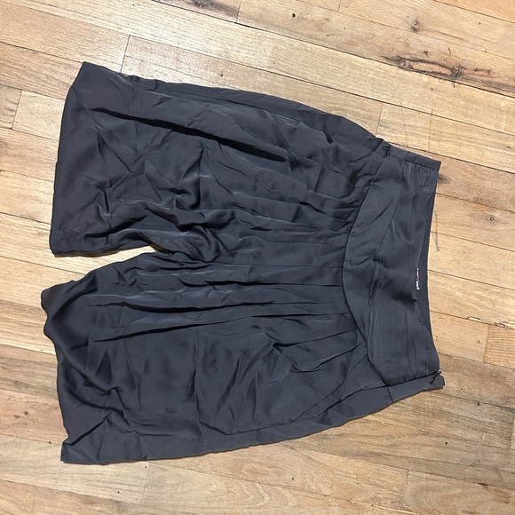 Yoana Baraschi Charcoal Women's Bermudas - Picture 4 of 4